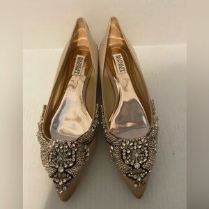 Badgley Mischka Women's Embellished Rhinestone Bling champagne pink Flats size 9